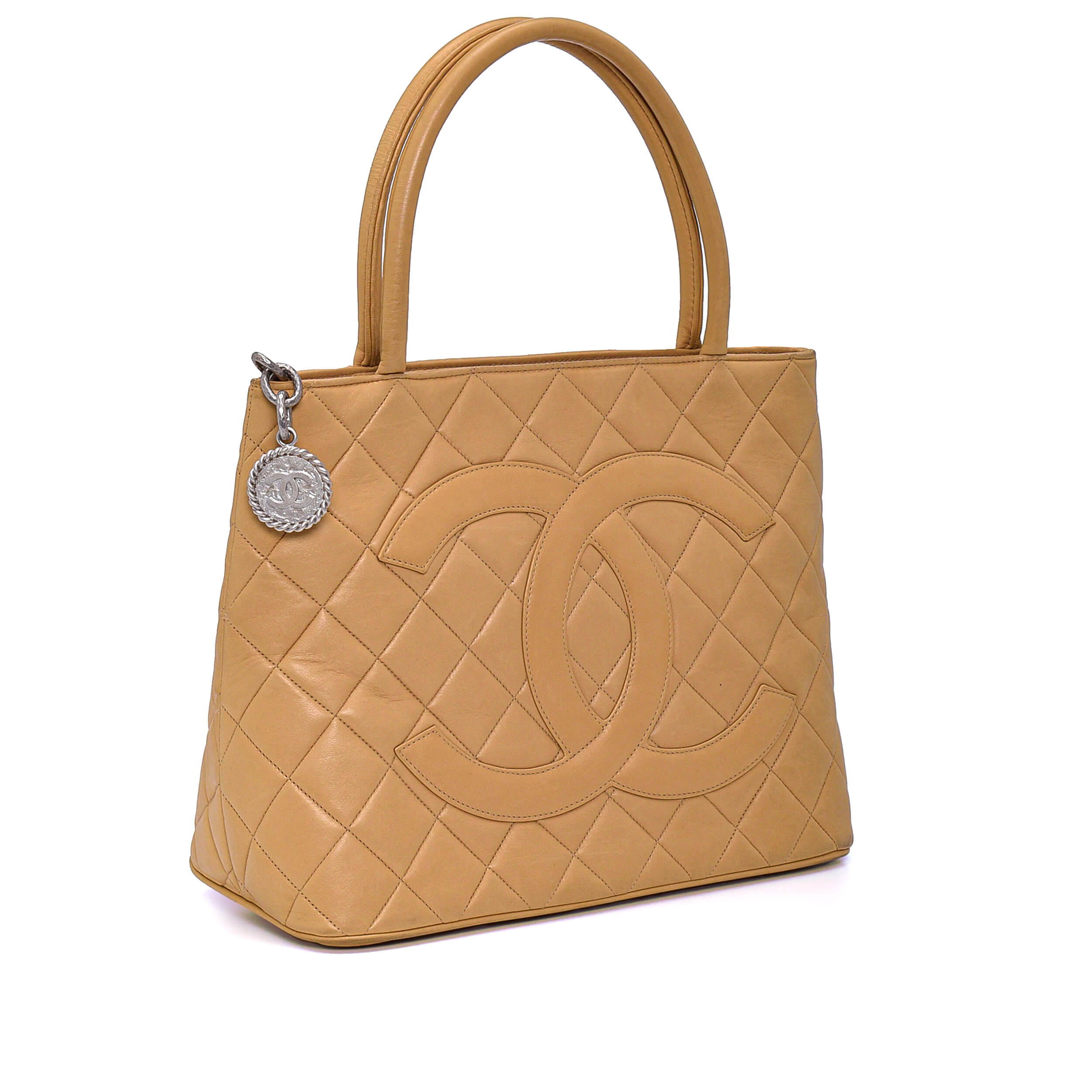 Chanel - Beige Quilted Lambskin Leather CC Madallion Bag